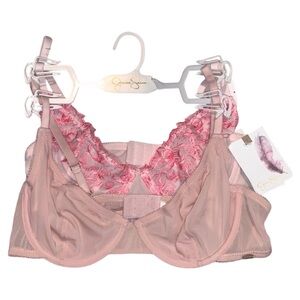 Jessica Simpson | unlined Demi bra Size 36B